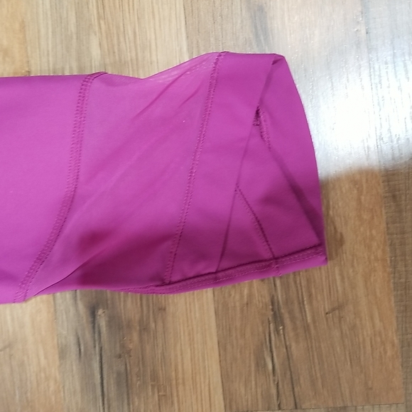 CALIA by CARRIE UNDERWOOD Pink Purple Cropped Leggings with pockets - Picture 3 of 14